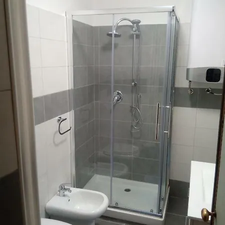 Bilocale Giomein Lägenhet *