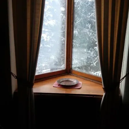 Bilocale Giomein Lägenhet *